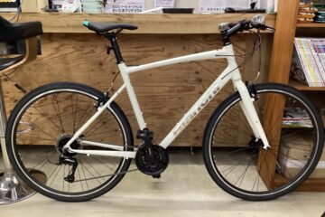 Bianchi  C-SPORT 1　　でっかいサイズのマットホワイト入荷です！